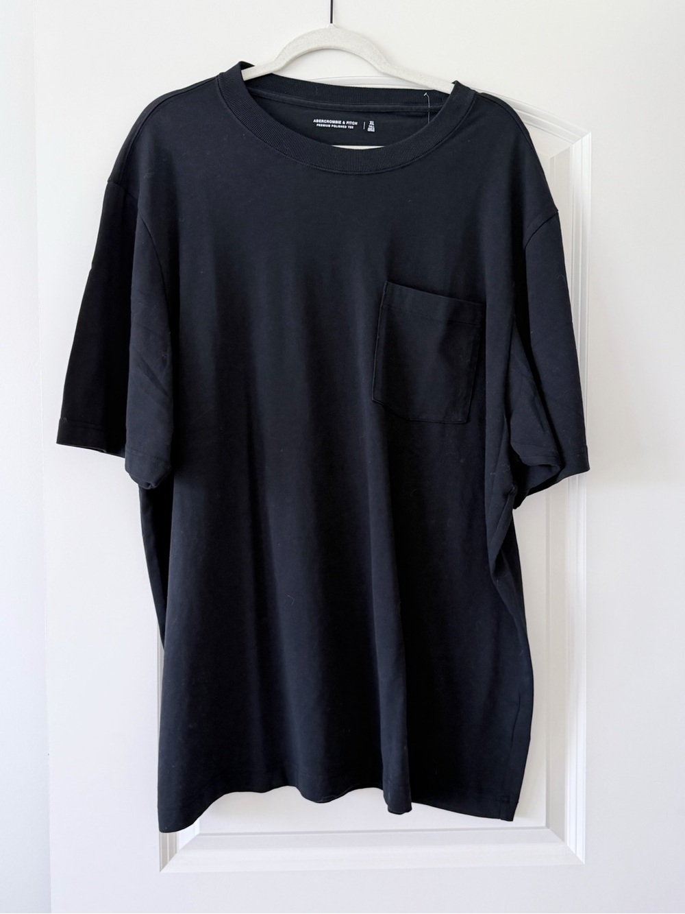 NWT Abercrombie & Fitch Premium Polish Black Pocket Tee